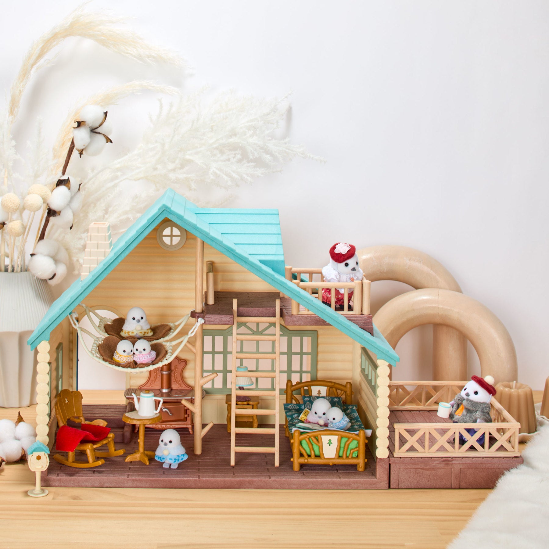 Fairy Snow Bird's Log Cabin
