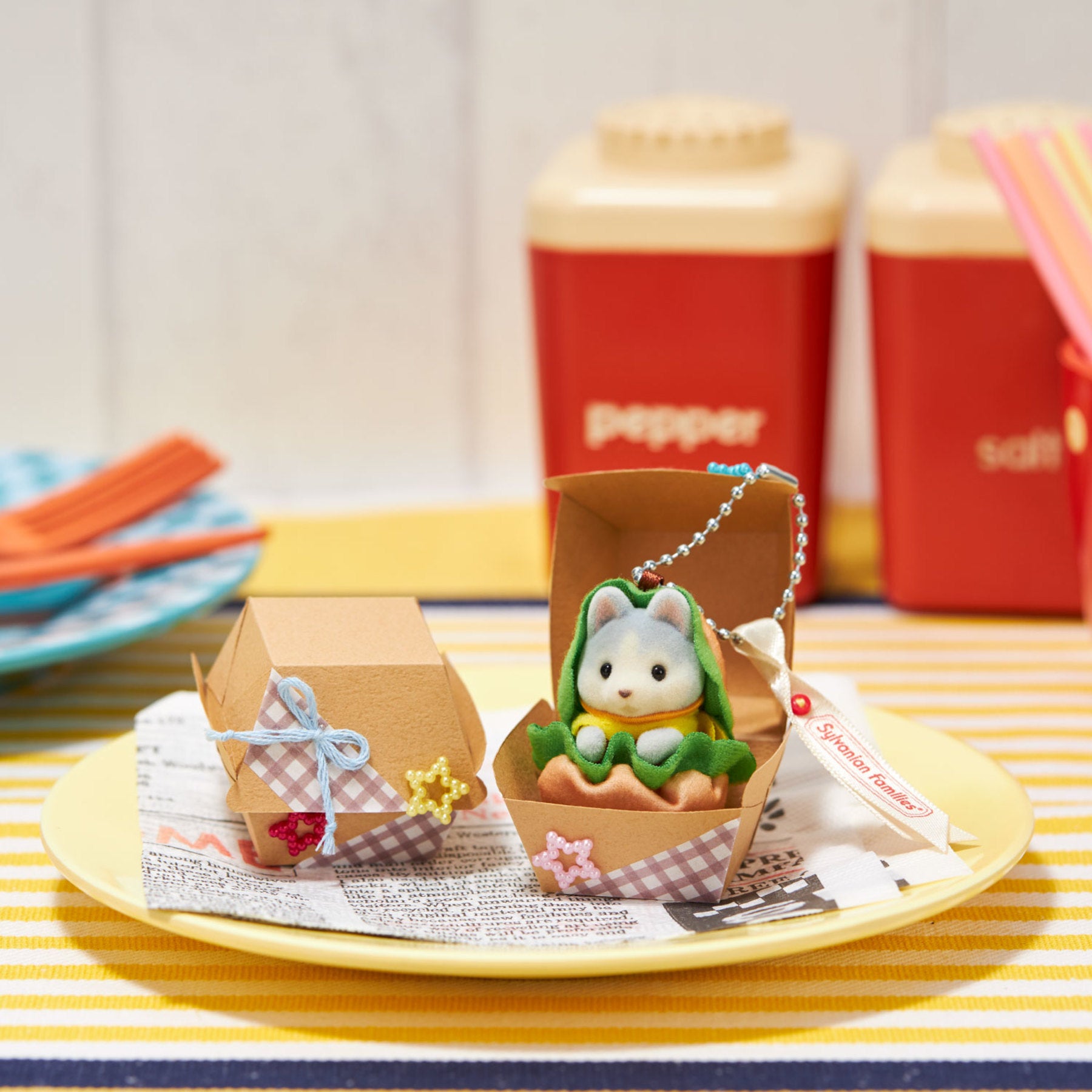 Gantungan Kunci Sylvanian Families - Bayi Burger