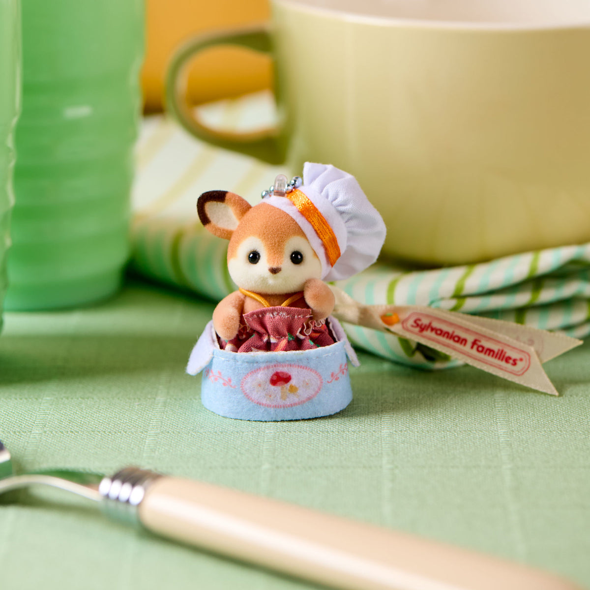 Rantai Kunci Sylvanian Families -Sup Baby Chef-